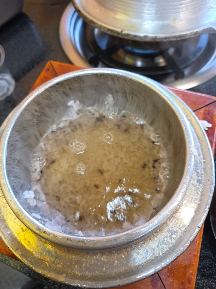 Pot rice served for lunch