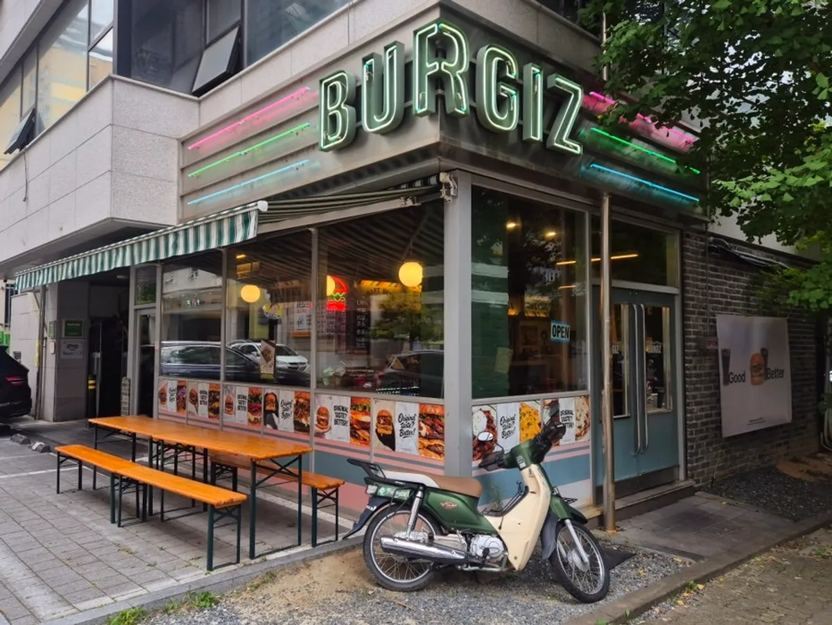 Buggies Tangbang本店外观