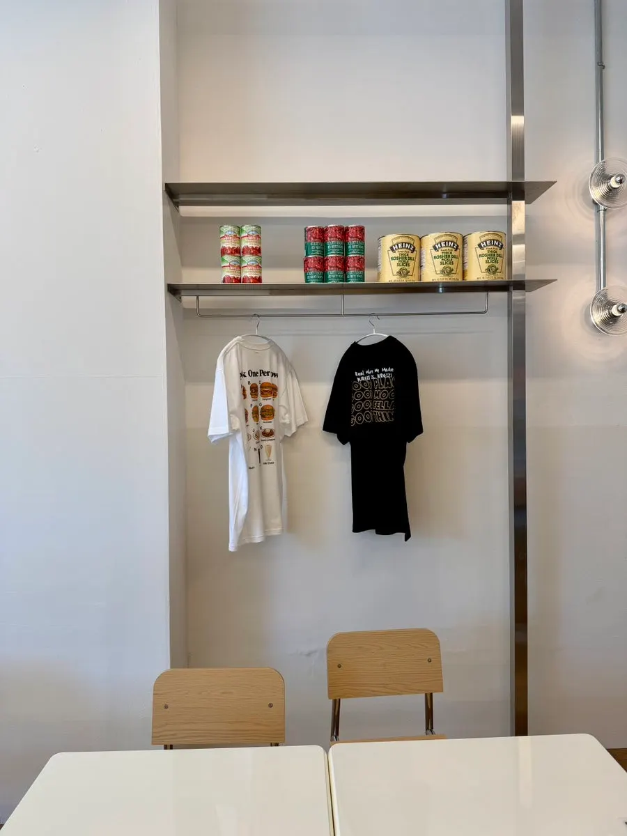 Interior atmosphere at Burgiz Daeheung