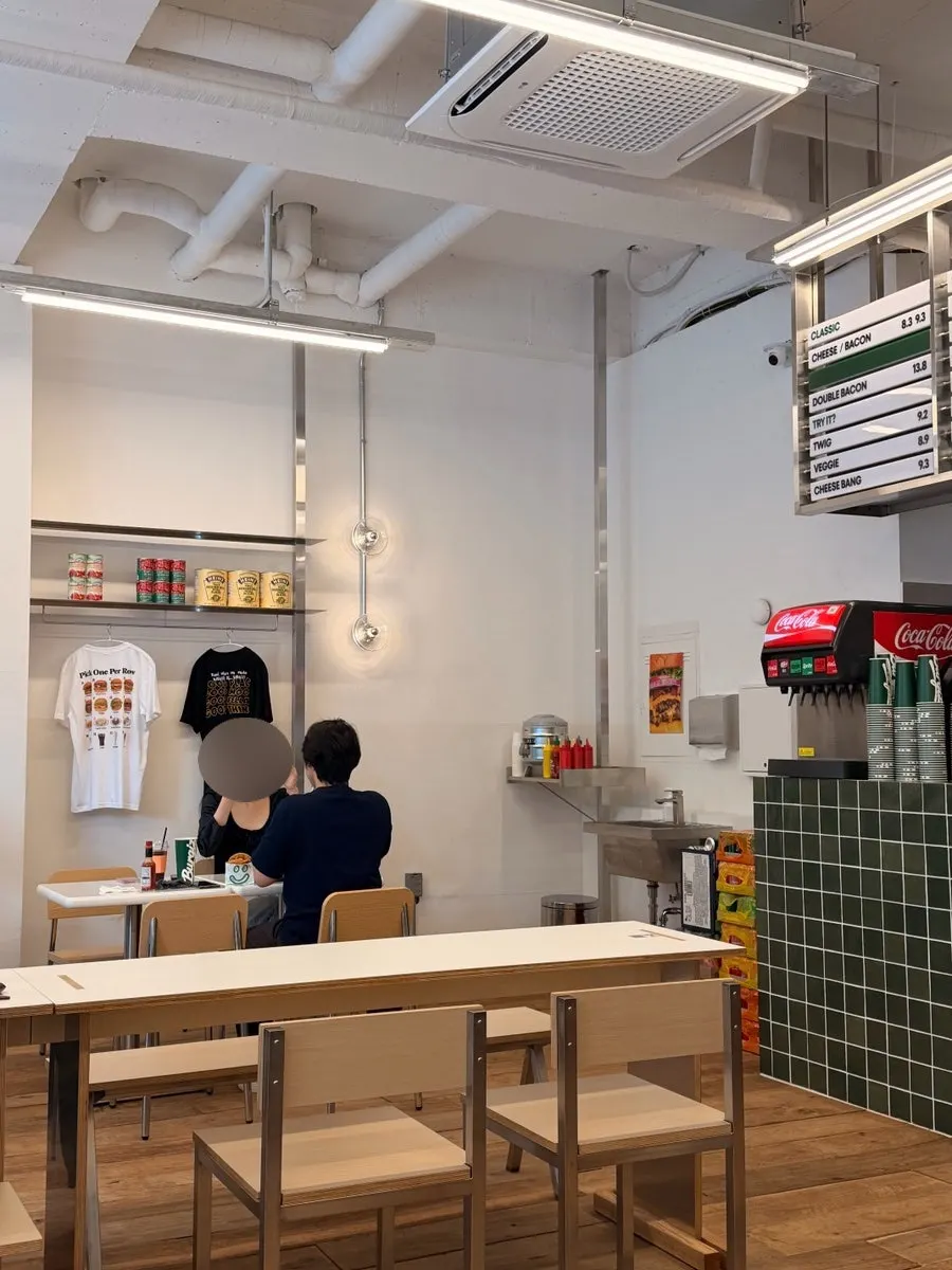 혼밥 공간이 마련된 버기즈 대흥 좌석