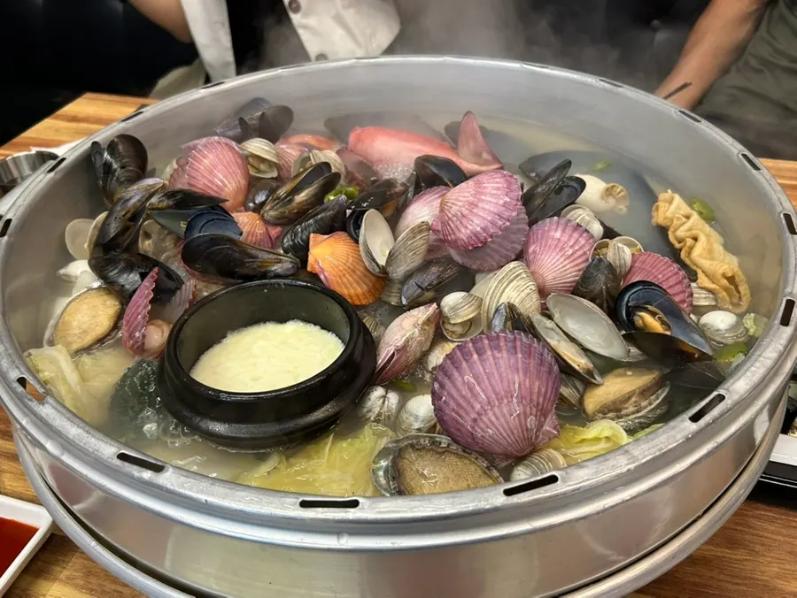 Clam hot pot packed generously with clams