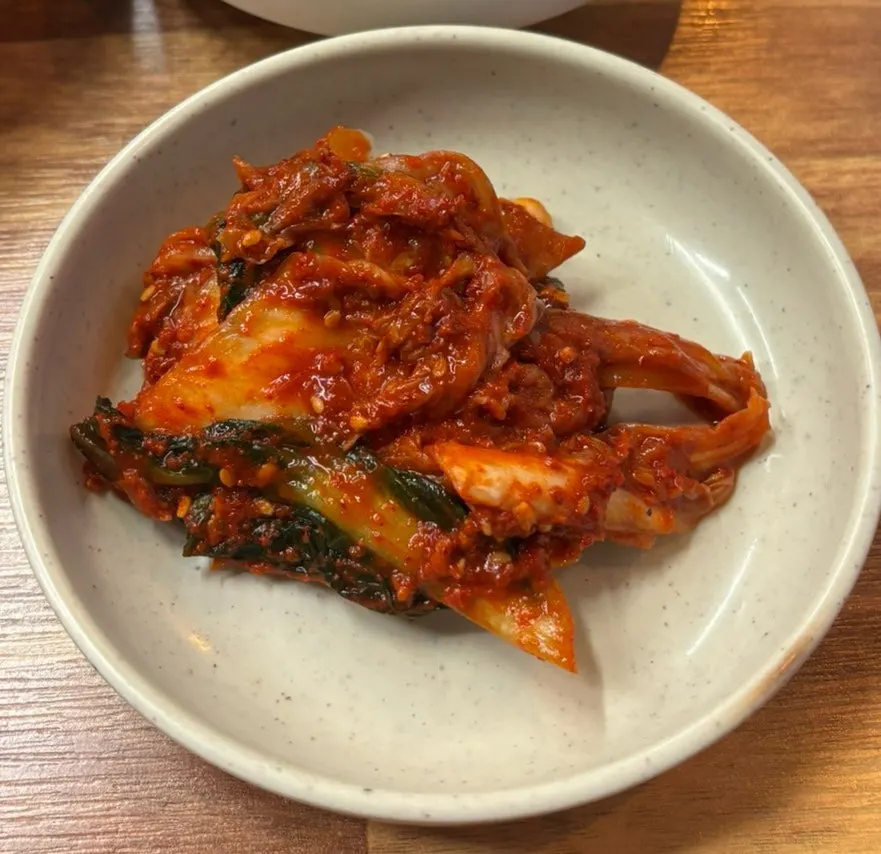 Basic side dishes of cabbage salad and beondegi