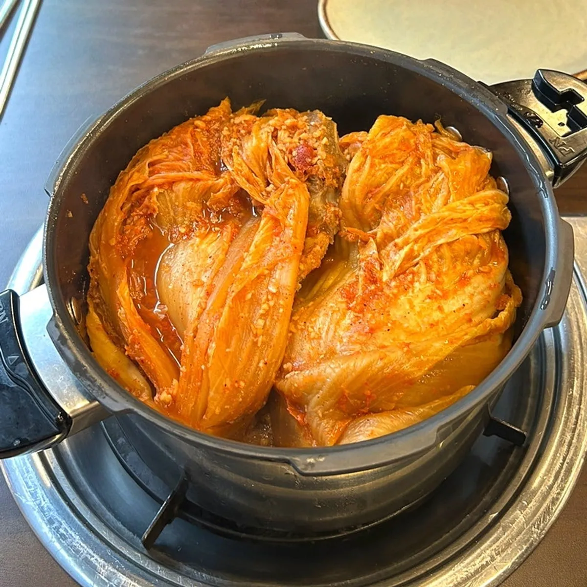 연암숯불뼈구이 묵은지 압력솥 뼈찜 대표 사진