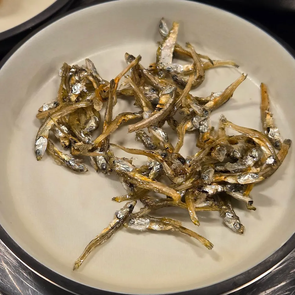 Mayo cheonsachae served as a side dish