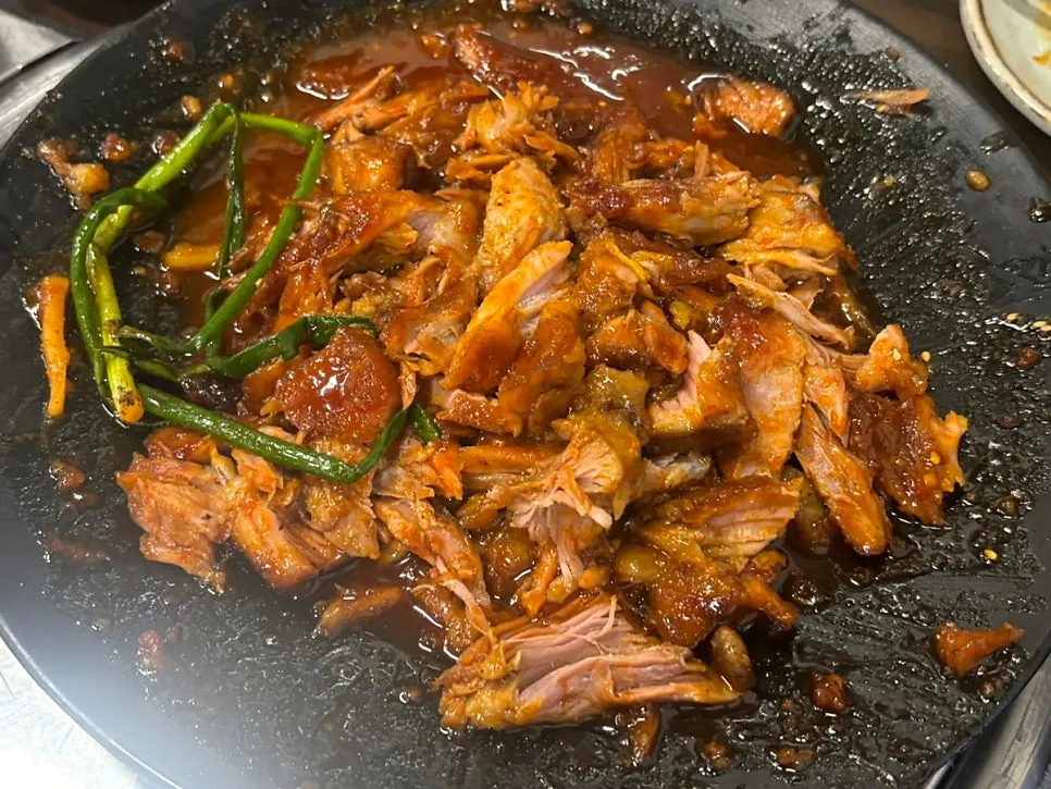 포장용으로 발라둔 뼈구이 살코기