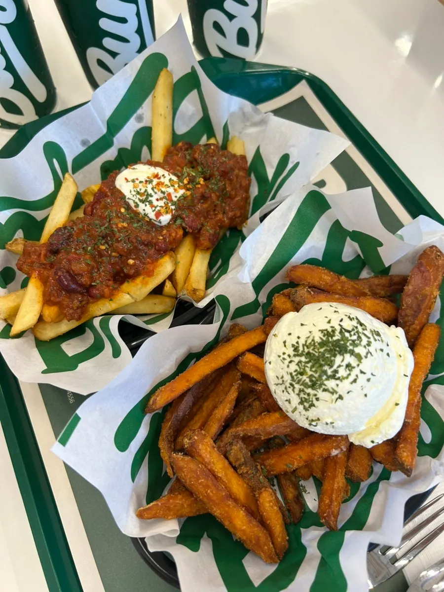 Photo of burgers and fries at Burgiz Daeheung