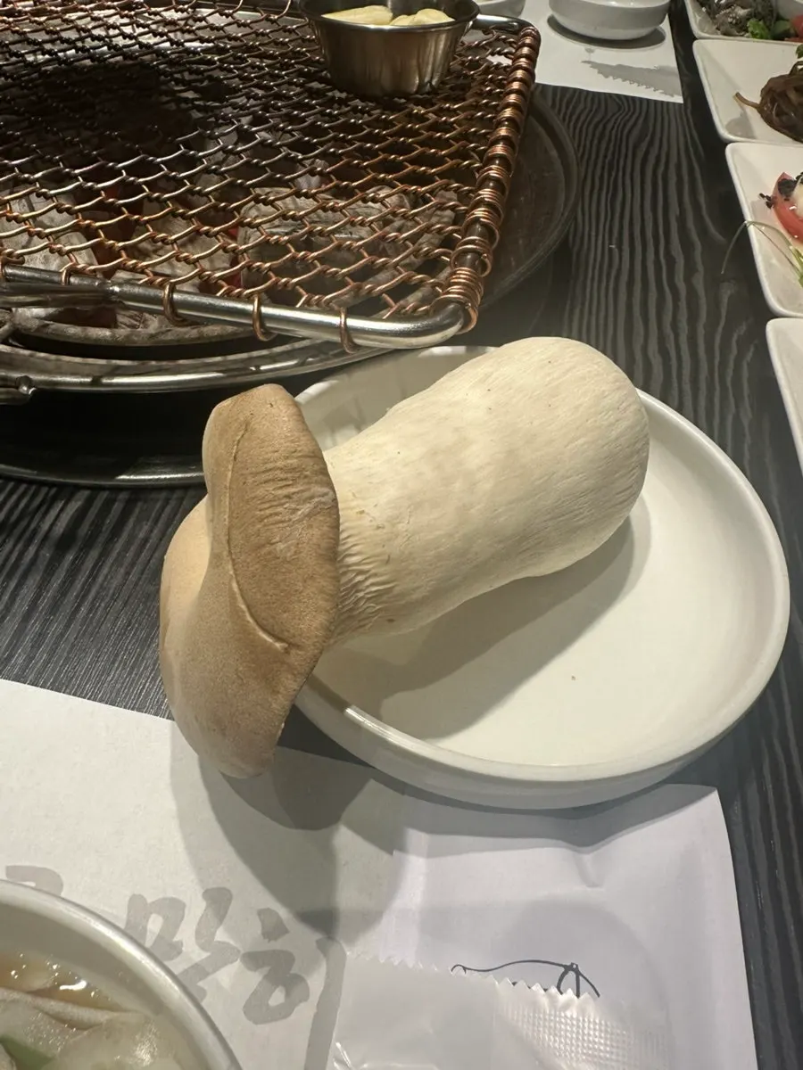 Hanwoo soup served as a default side