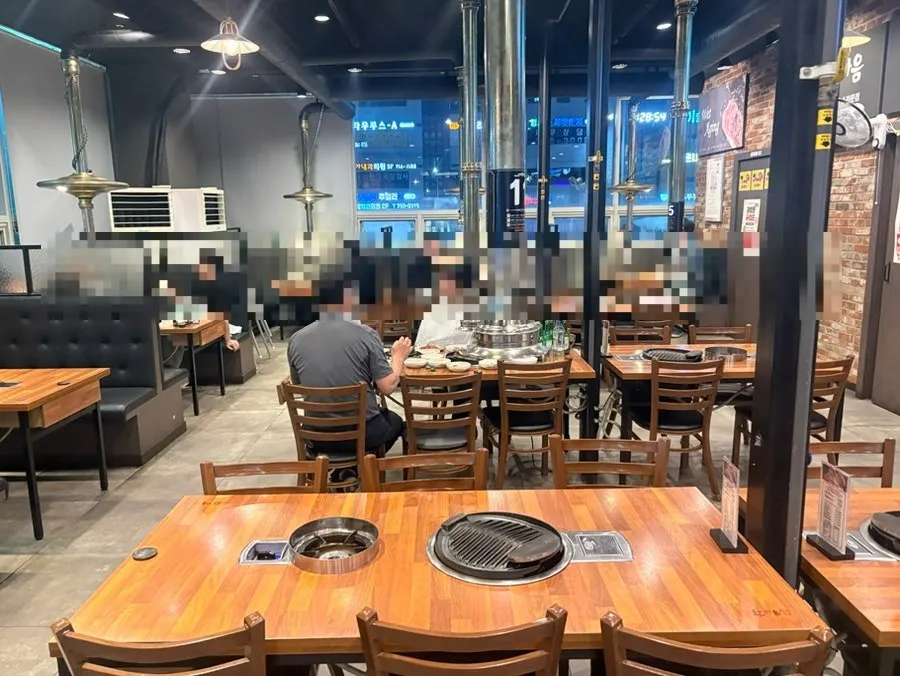 Interior of Hanmaeum Jeongyuk Sikdang Doan Branch