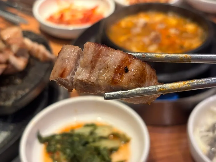 Exterior of Hanmaeum Jeongyuk Sikdang Doan Branch, a Doan-dong BBQ restaurant