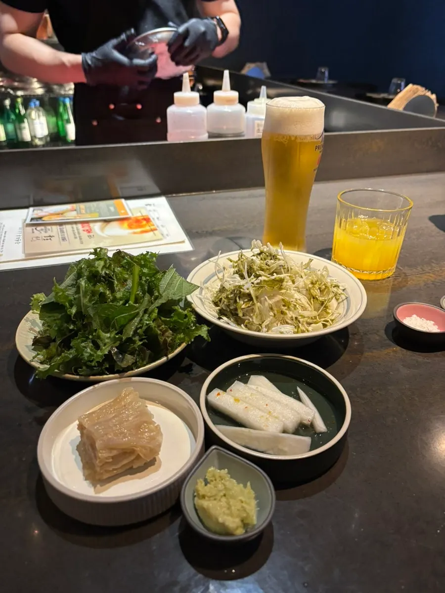 A glass of Suntory highball and tsuru-ume