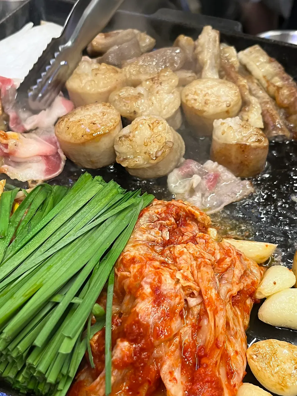 세로로 붙은 우화곱창 메뉴 안내