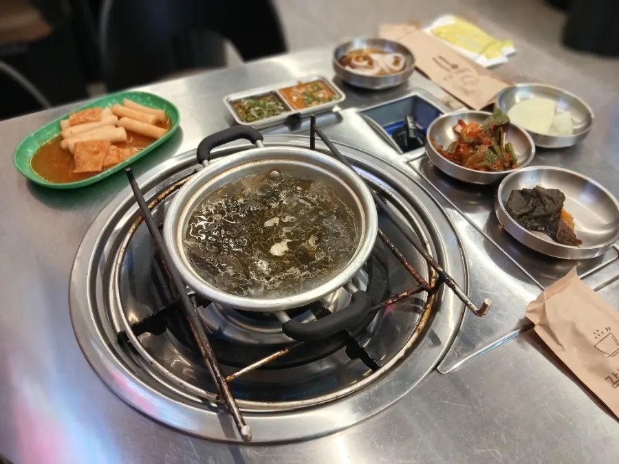 얇게 익어가는 우삼겹