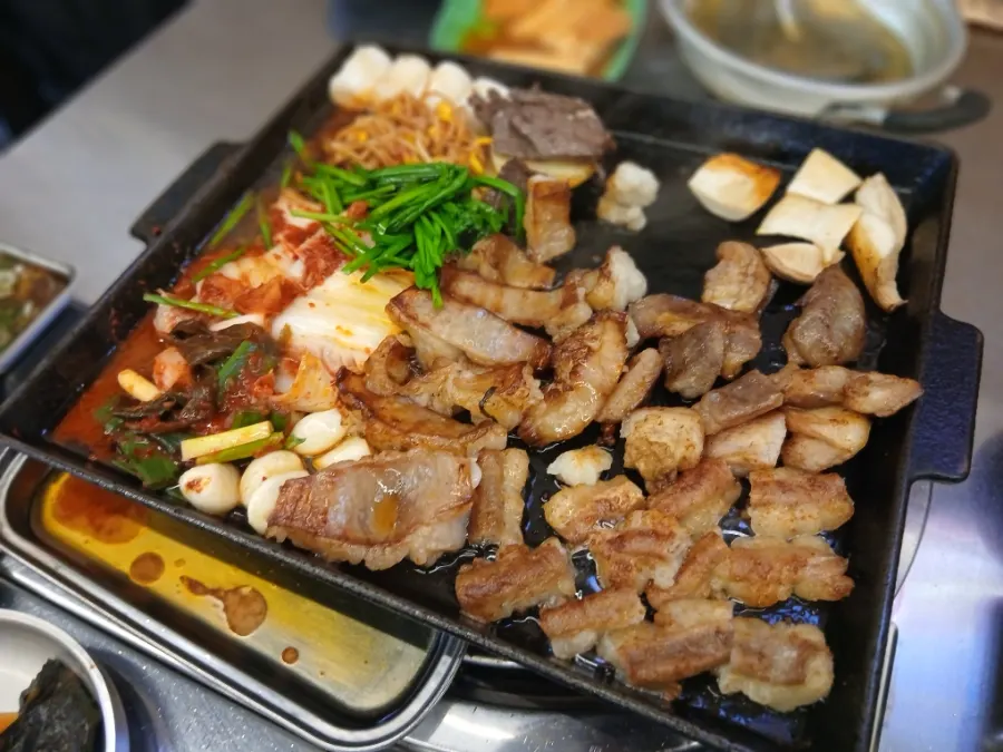 잘라 구운 대창 클로즈업