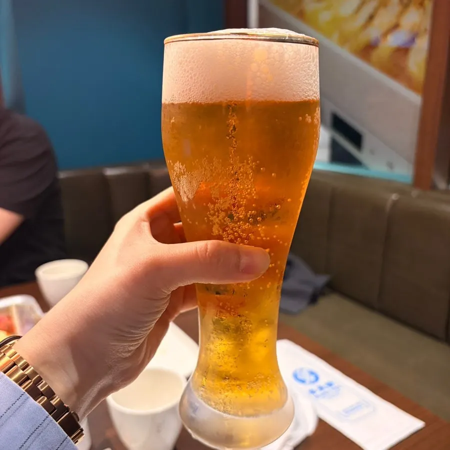 카오위와 곁들인 생맥주 한 잔