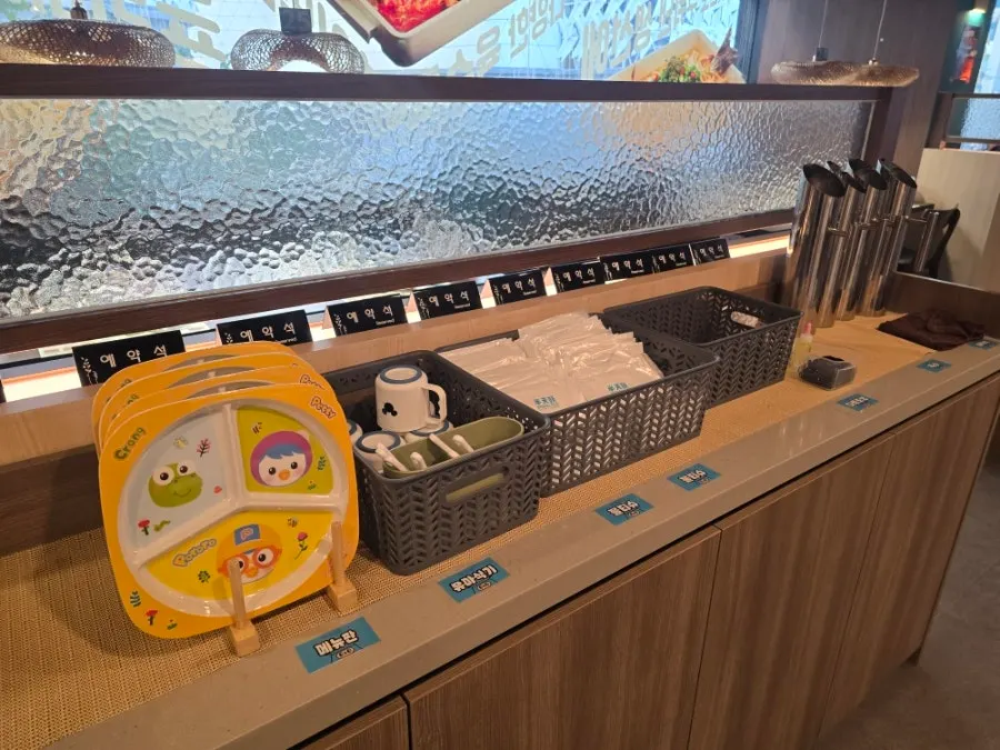 Instagram-worthy Chinese restaurant décor pieces