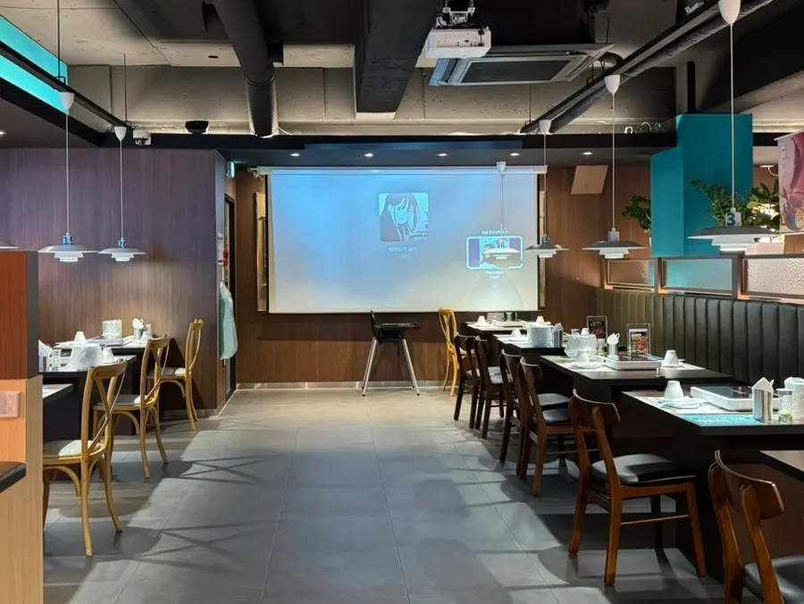 둔산동 공차 건물 2층 반티엔야오 카오위 대전점 입구