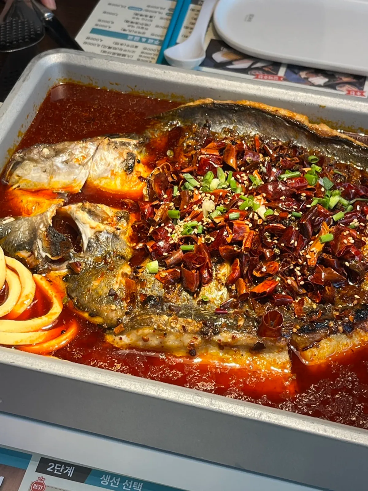 닝보어 마라 카오위 한 냄비와 야채버섯 모듬사리