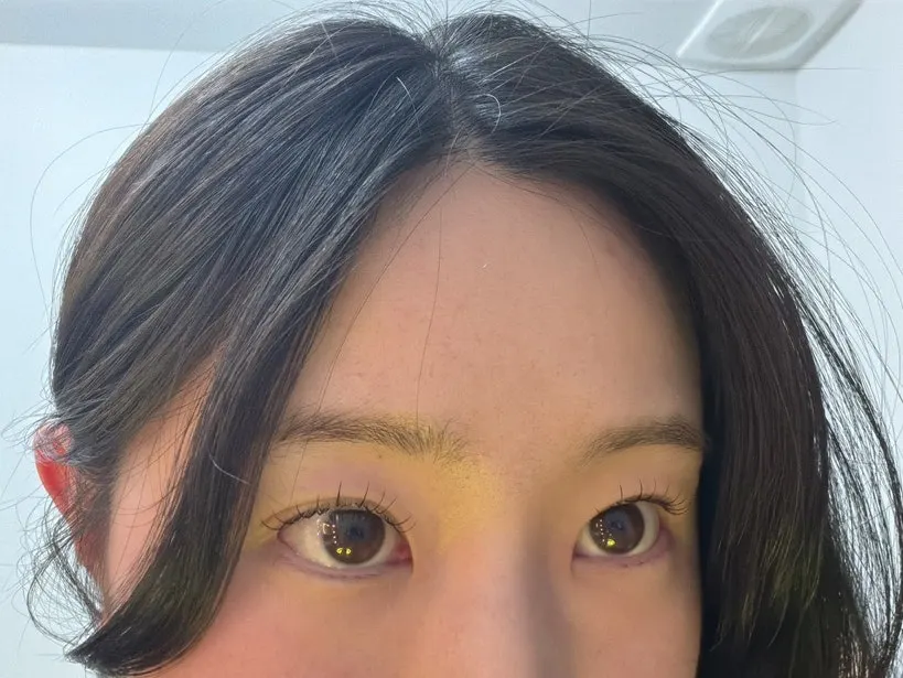 Results after LED eyelash extensions