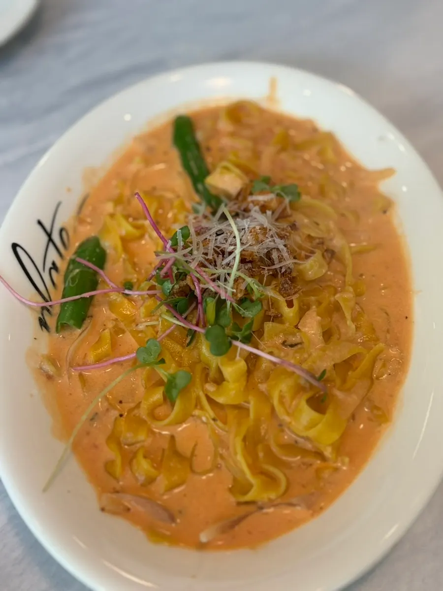 Mild-flavored creamy rosé pasta