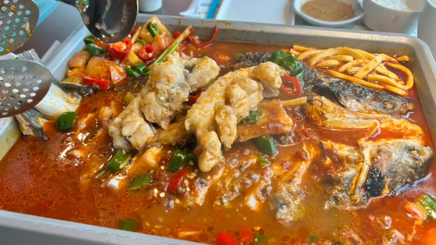 Susunan meja di Bantiannyao Kaoyu Daejeon Branch