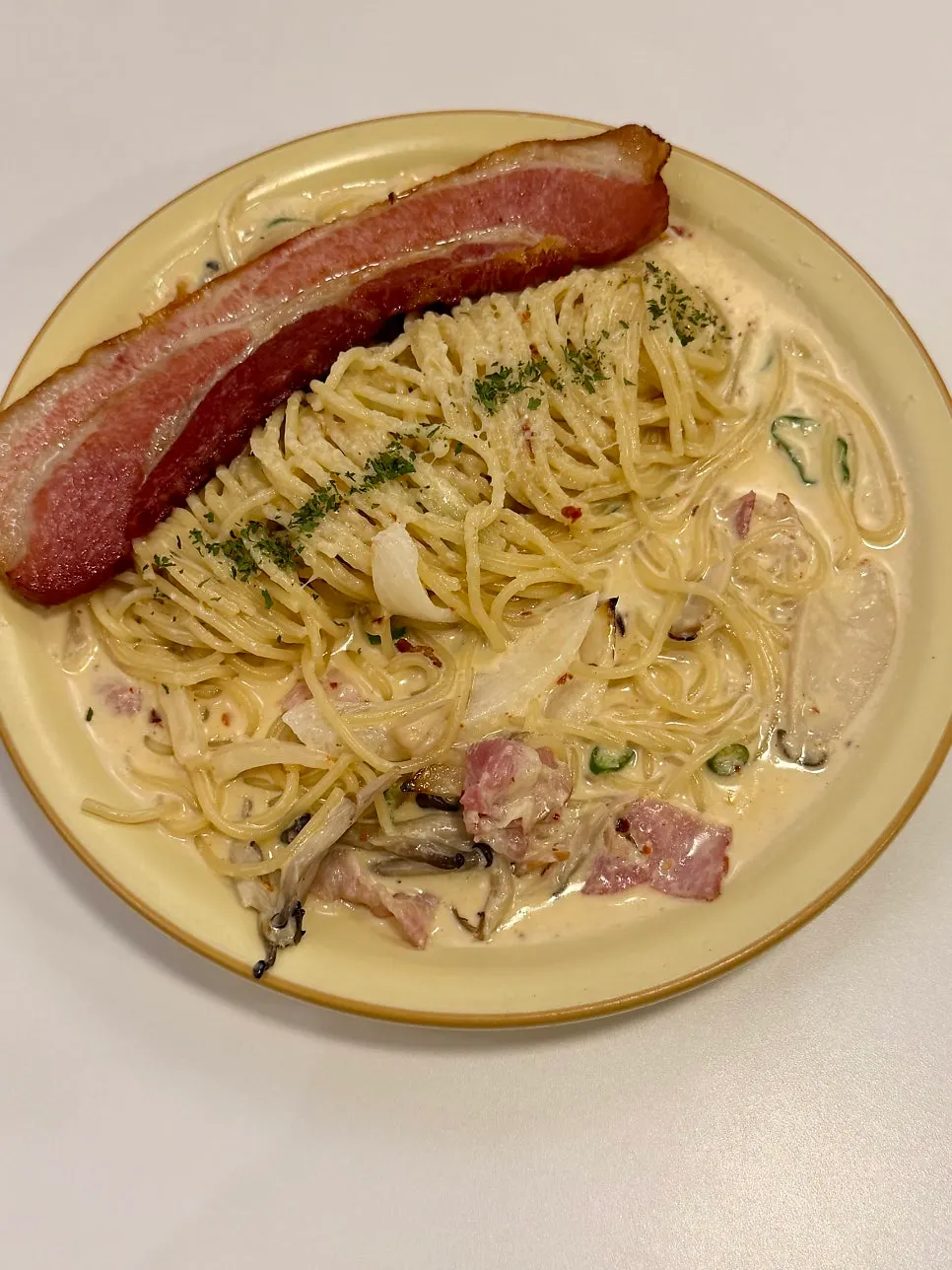 Whole bacon cream pasta