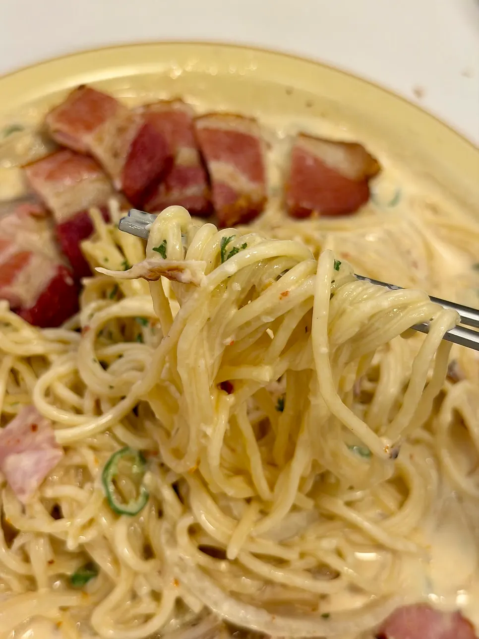 Cream pasta with cheongyang chili added
