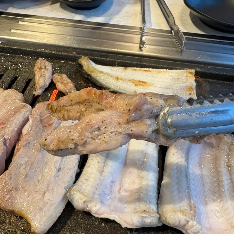 Chicken neck meat enjoyed with children