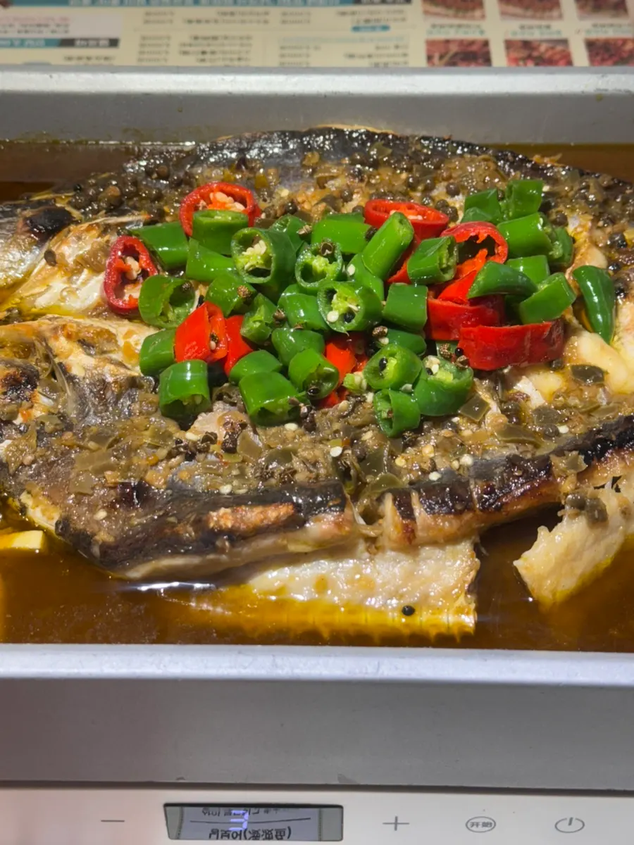 Qinghuajiao kaoyu made with Ningbo fish
