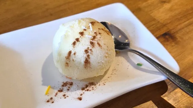 ไอศกรีมวานิลลาเป็นของหวาน