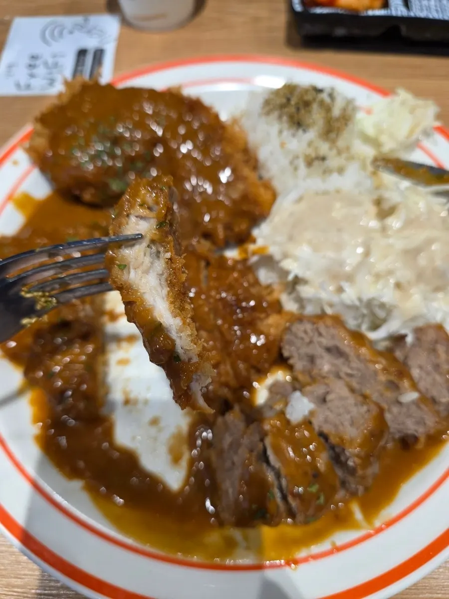 Meal at Gatjidong near Daejeon National Cemetery