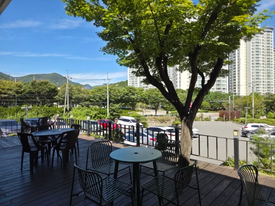 Terrace visible after the meal