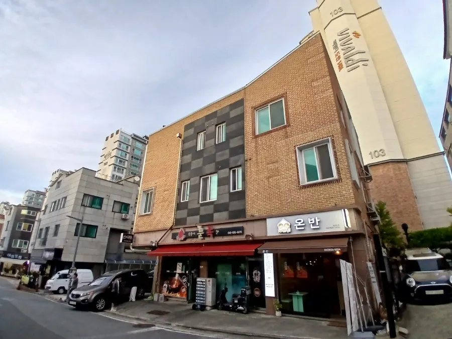 Location near Vivaldi Apartments