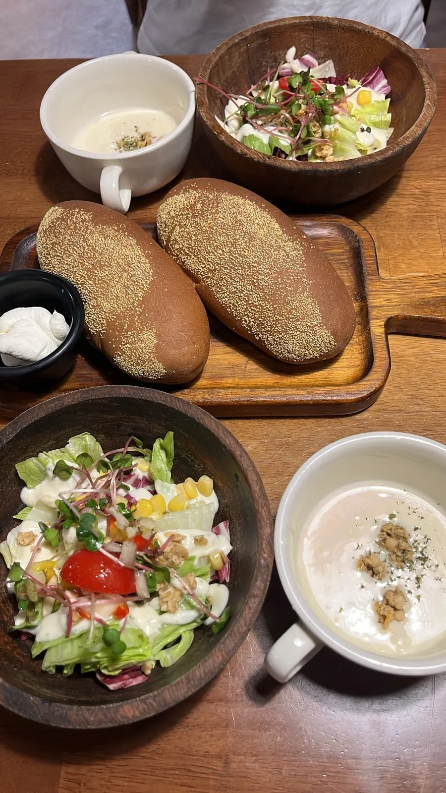 Bushman bread and soup included in the set