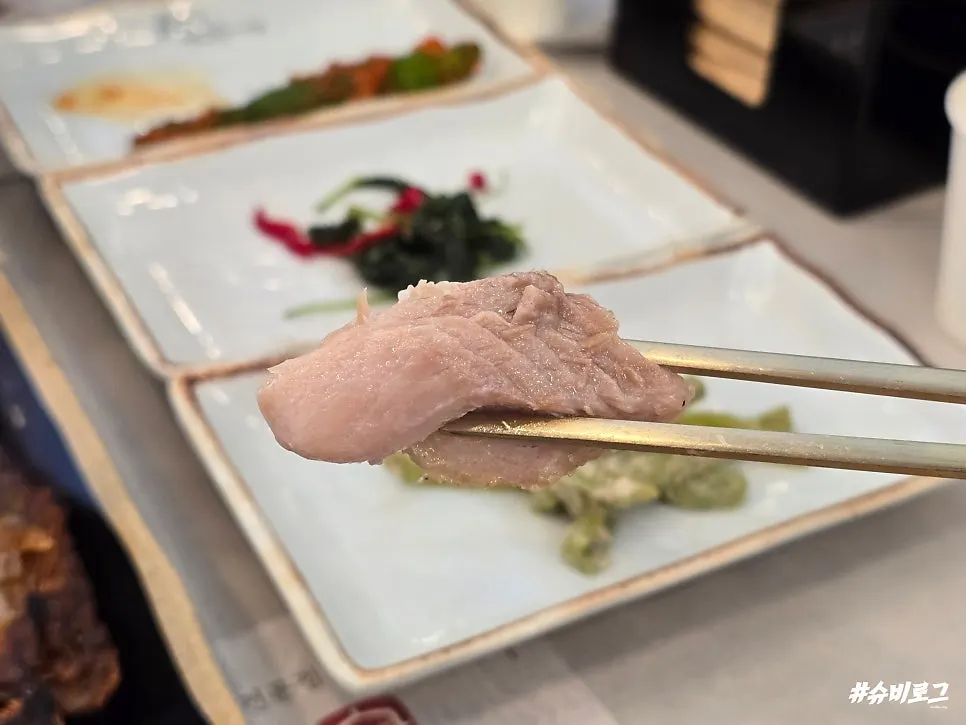 Plump grilled mackerel flesh