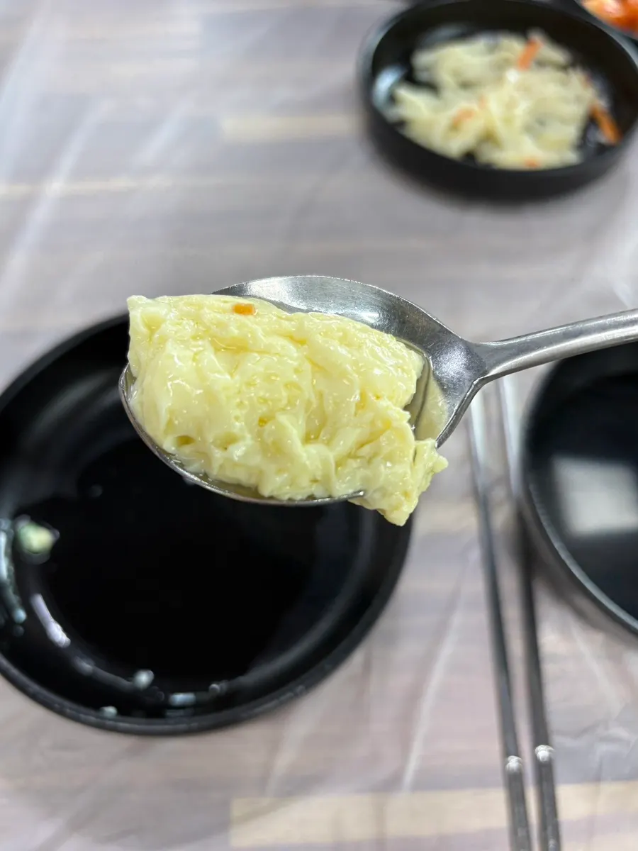 동치미와 아구찜 찍어먹는 소스