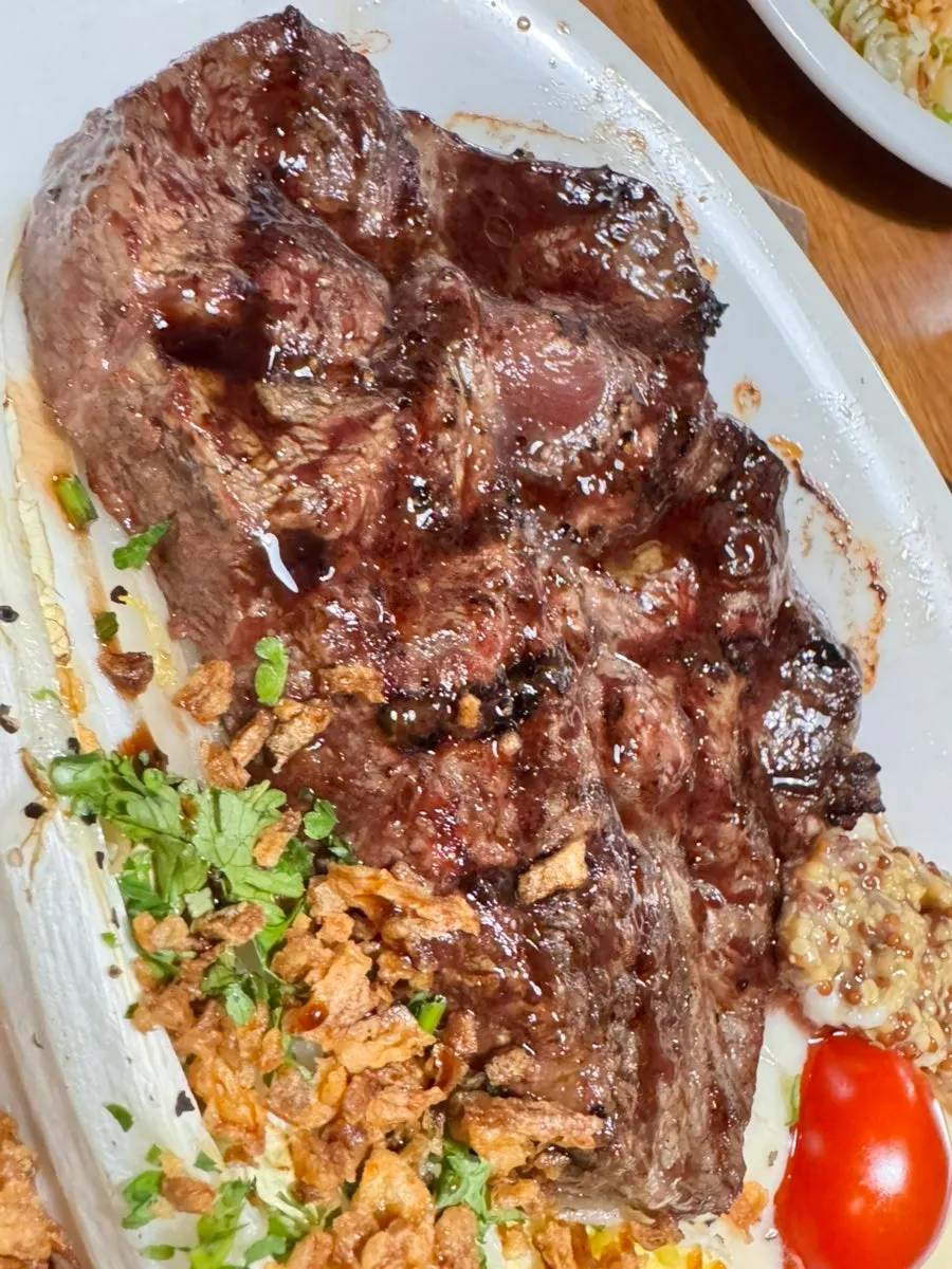 Plating of Plate's fanchal steak