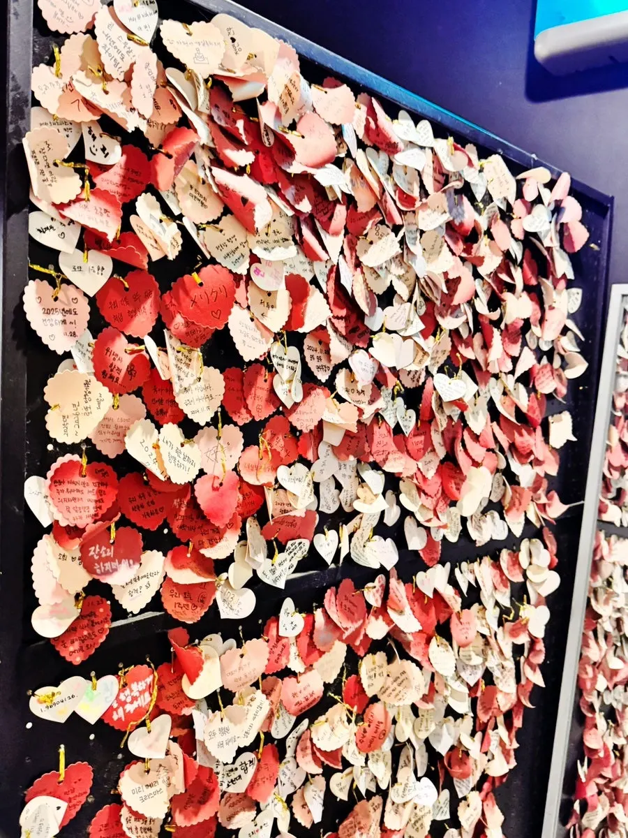 Closing shot of Plate Sunhwa branch