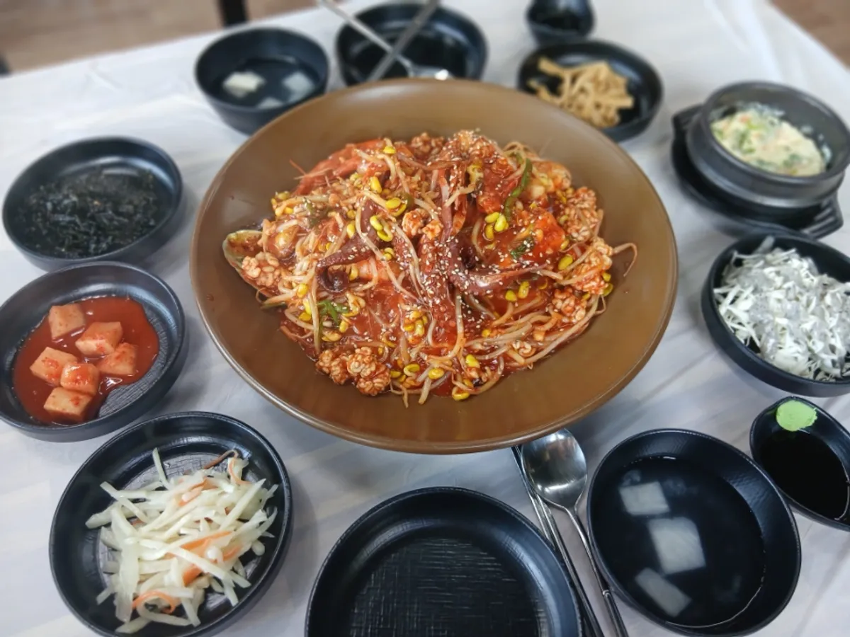 Seafood and vegetables mixed together in Seommaeul's seafood braise