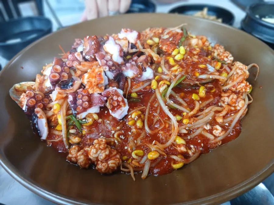 Close-up of chewy seafood in the braise