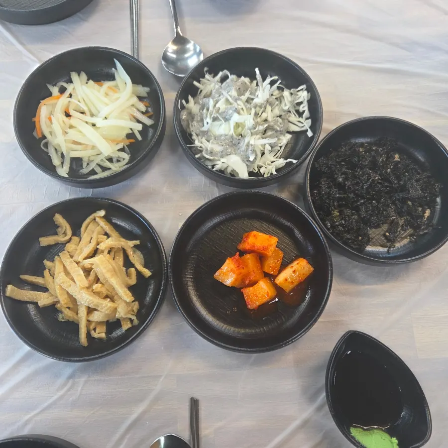 섬마을 아구문어찜과 낙지볶음 메뉴