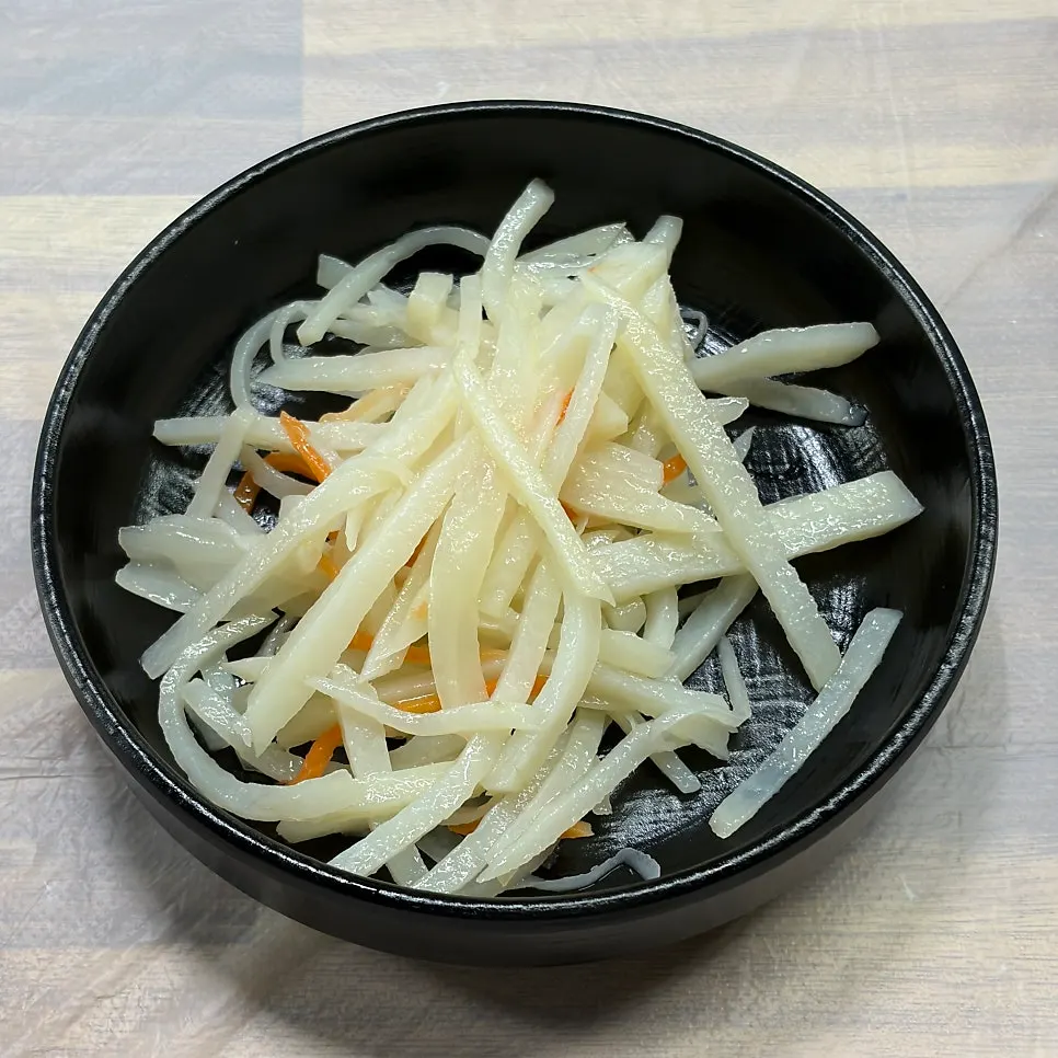 Stir-fried fish cake and shredded potato side dishes