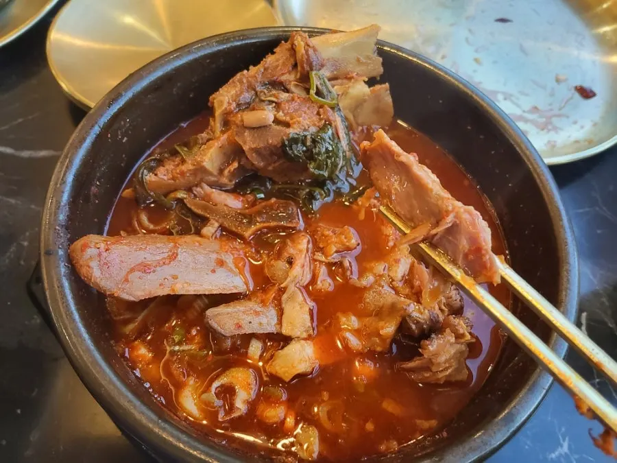 해장국과 보리밥 비빔밥 조합