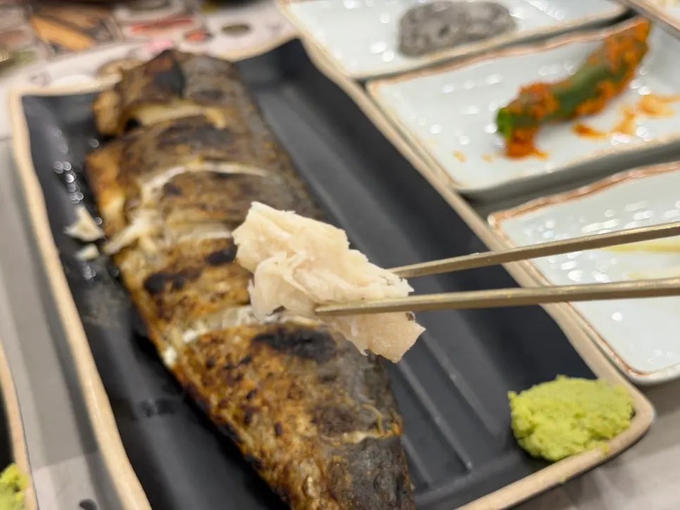 큼직하게 발라진 삼치구이