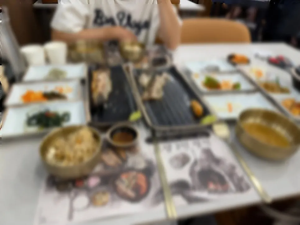 와사비 간장과 함께 먹는 삼치구이