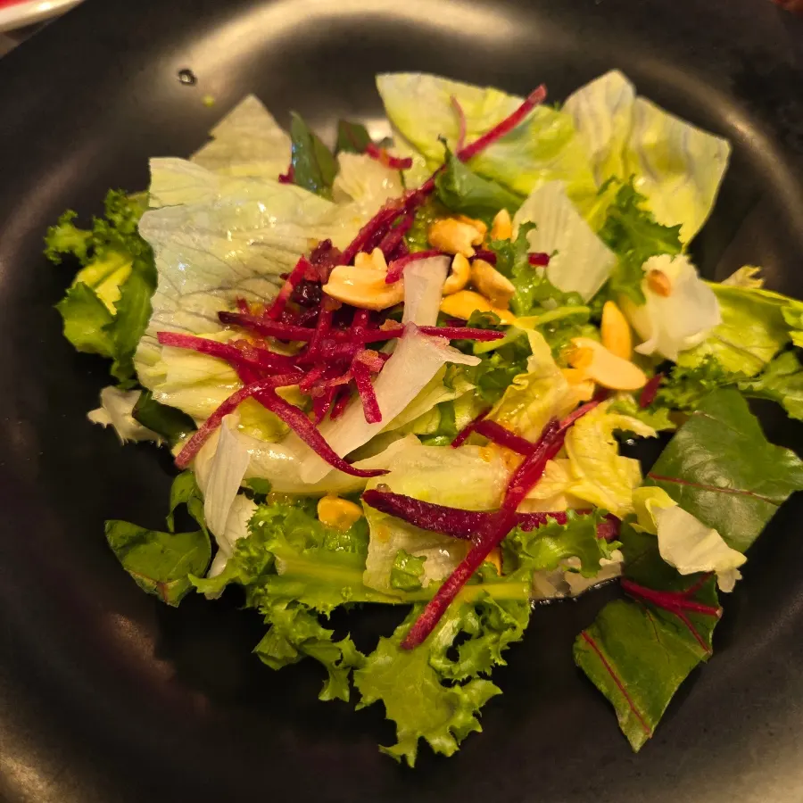 Salad and mukbasaeul included in the set