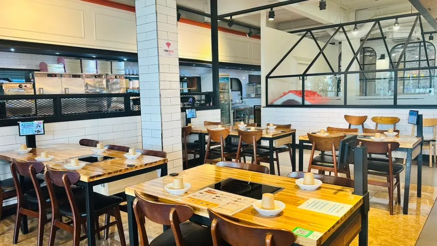 Upscale, cozy interior of the dining hall
