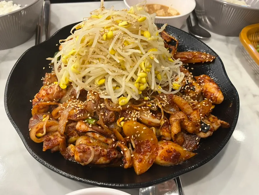 철판 위 제육낙지볶음 양념