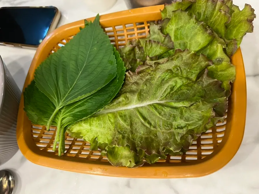 함께 나온 비빔 공기밥