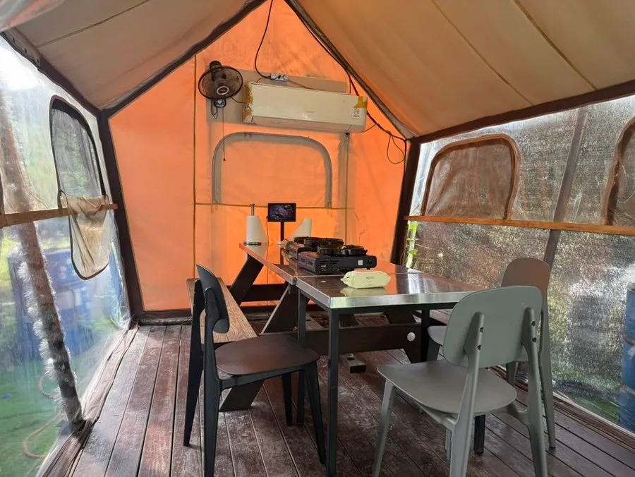 Private individual tent seating