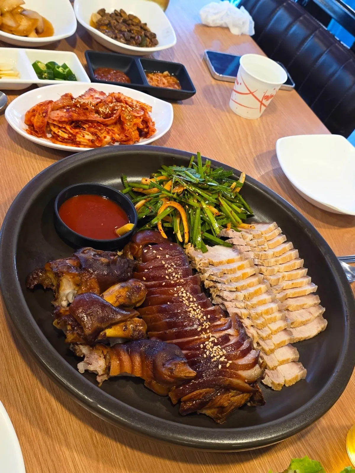 족보 작은놈 족발과 보쌈 한 상